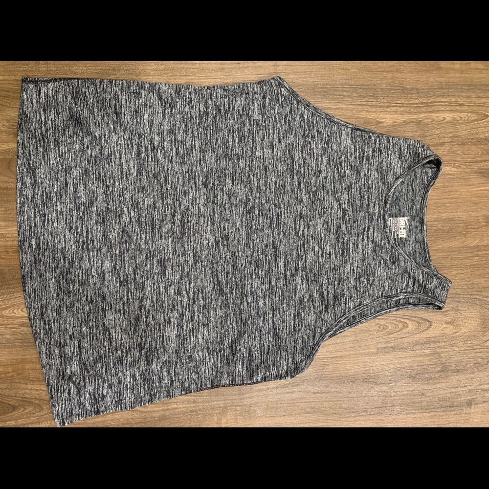 Nike tank